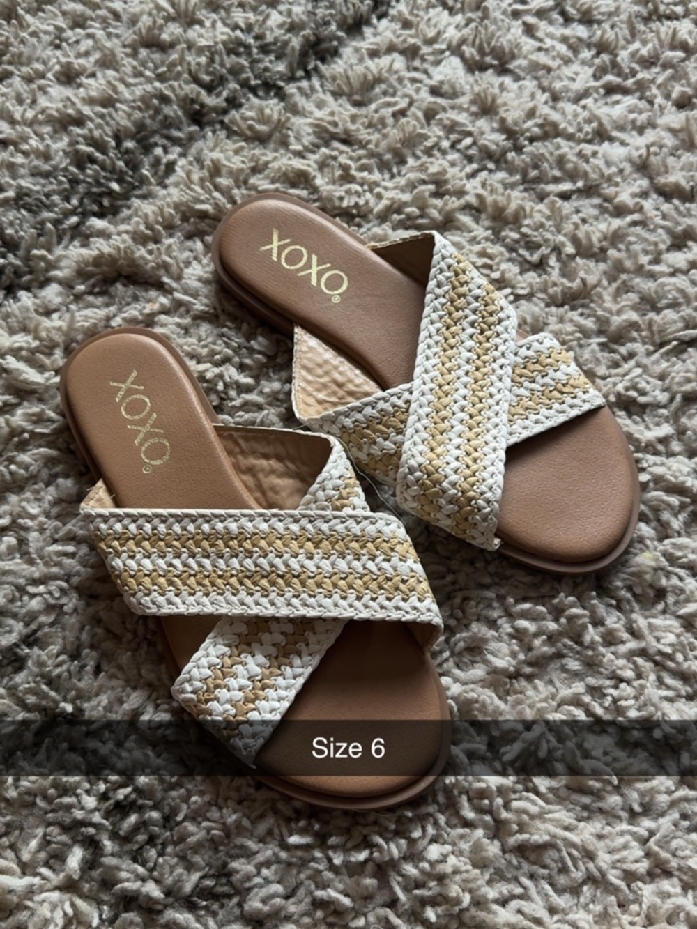 XOXO Women's White & Tan Crisscross Woven Slide Sandals